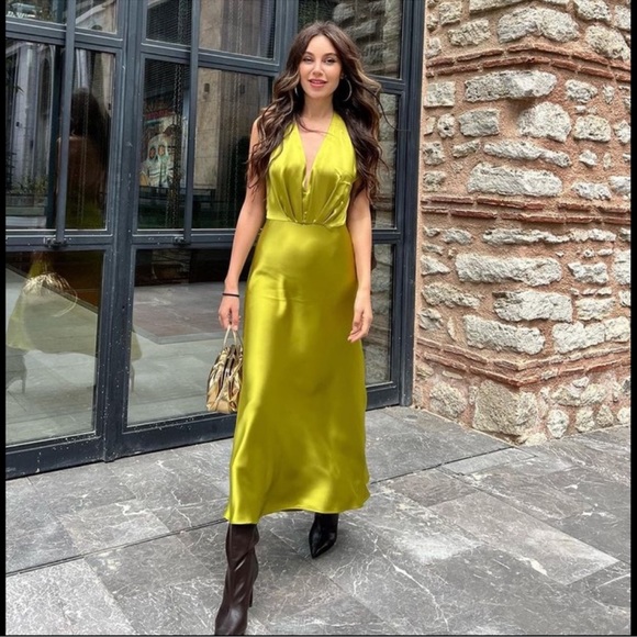 ZARA GREEN SILK HALTER DRESS - Picture 3 of 3